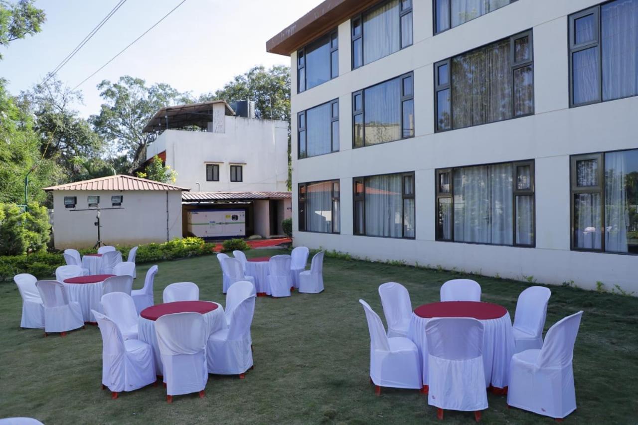 Hotel Royal Orbit Panchgani Zewnętrze zdjęcie